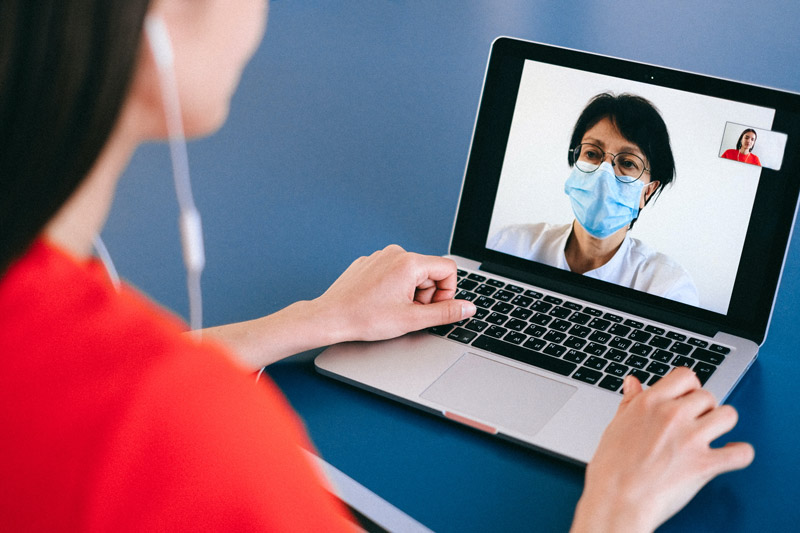 consultație online doctor pacient telemedicină