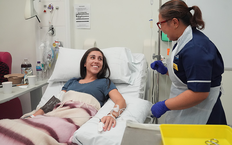 Pacienta cu MS primeste CAR-T